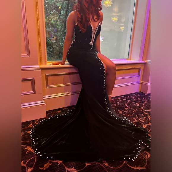 Prom Dress - Picture 3 of 11